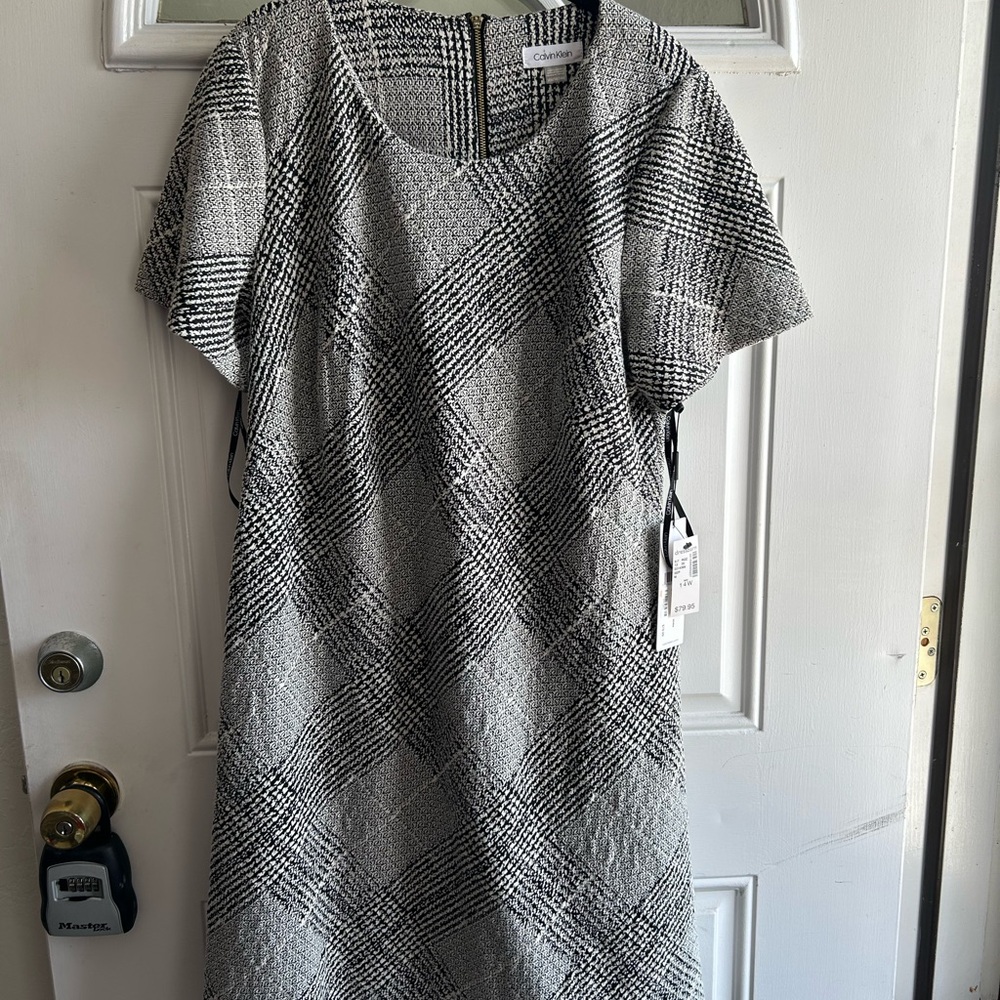 Calvin Klein Black & White Plaid Business Dress Large NWT 40 bust  DB2